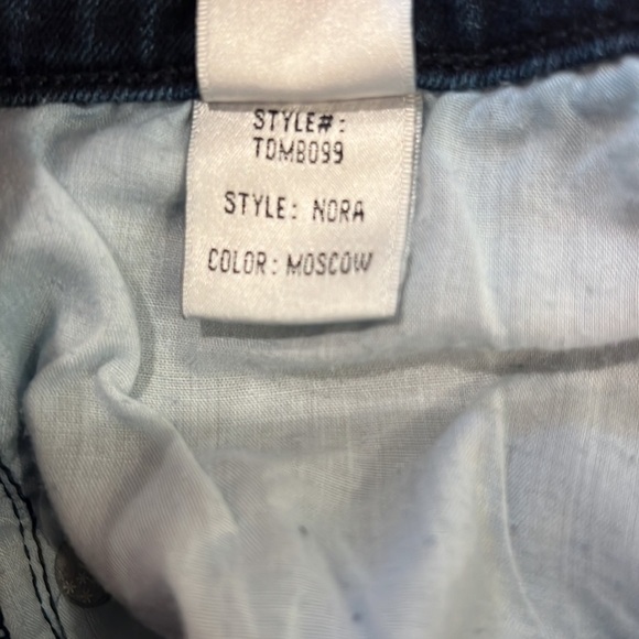 Tularosa Nora High-Rise Jeans in Moscow Size Medium - Picture 8 of 10